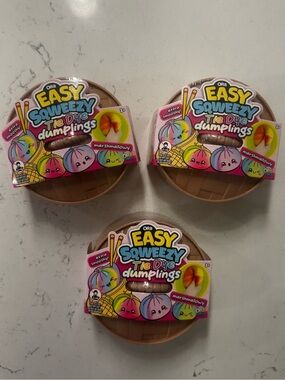 Brand new sealed Orb Eazy Squeezy Tie Dye Dumplings set of 3